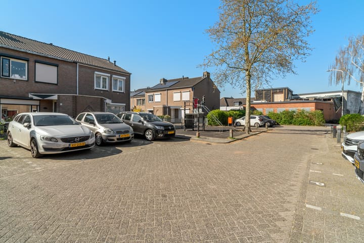 Foto 44 van Paulijnenveld 12