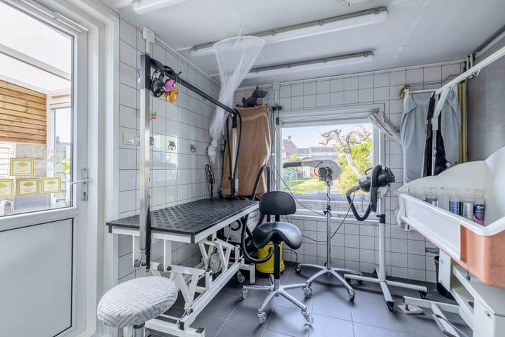 Foto 15 van Ambachtsweg 8