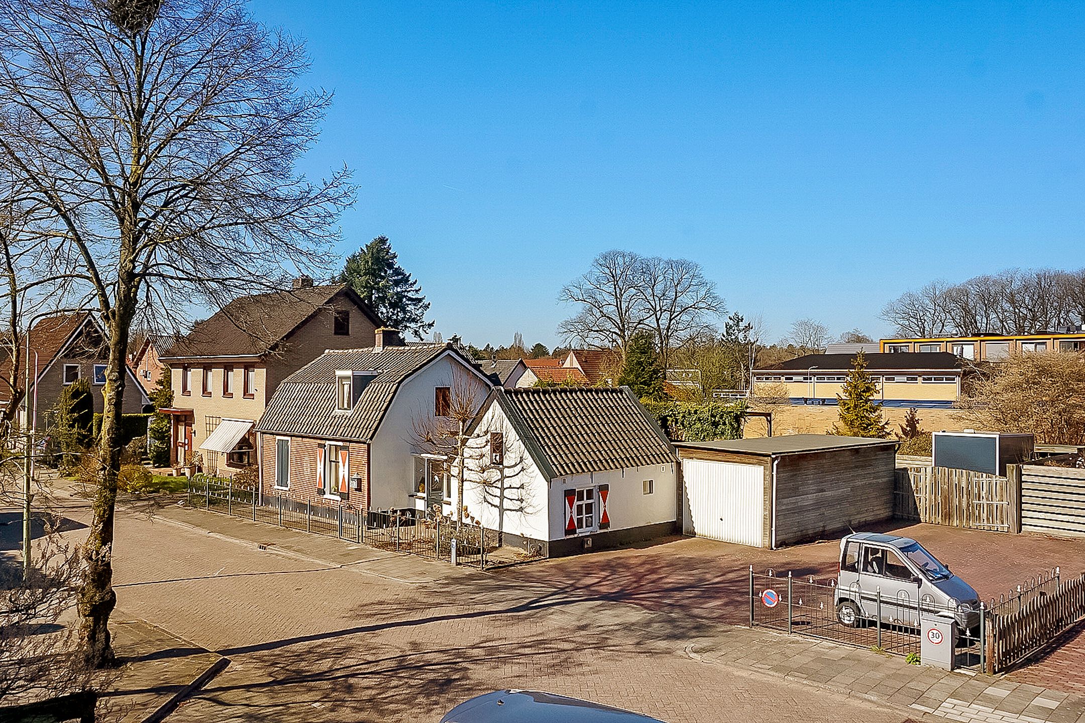 Photo 3 of Weideweg 11