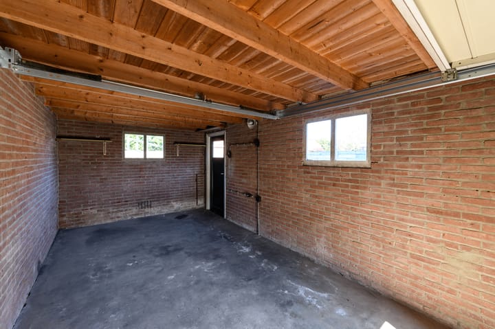 Foto 20 van Burgemeester Mackaystraat 38