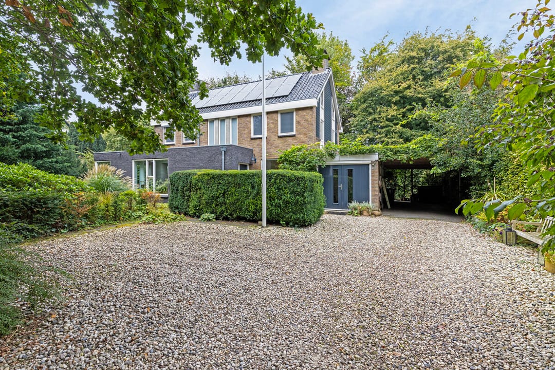 Photo 1 of Familie Bronsweg 8