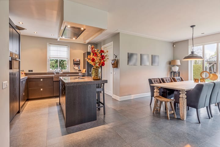 Foto 15 van Spoorweglaan 14