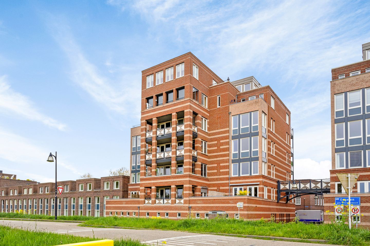 Foto 1 van Parcivalring 251