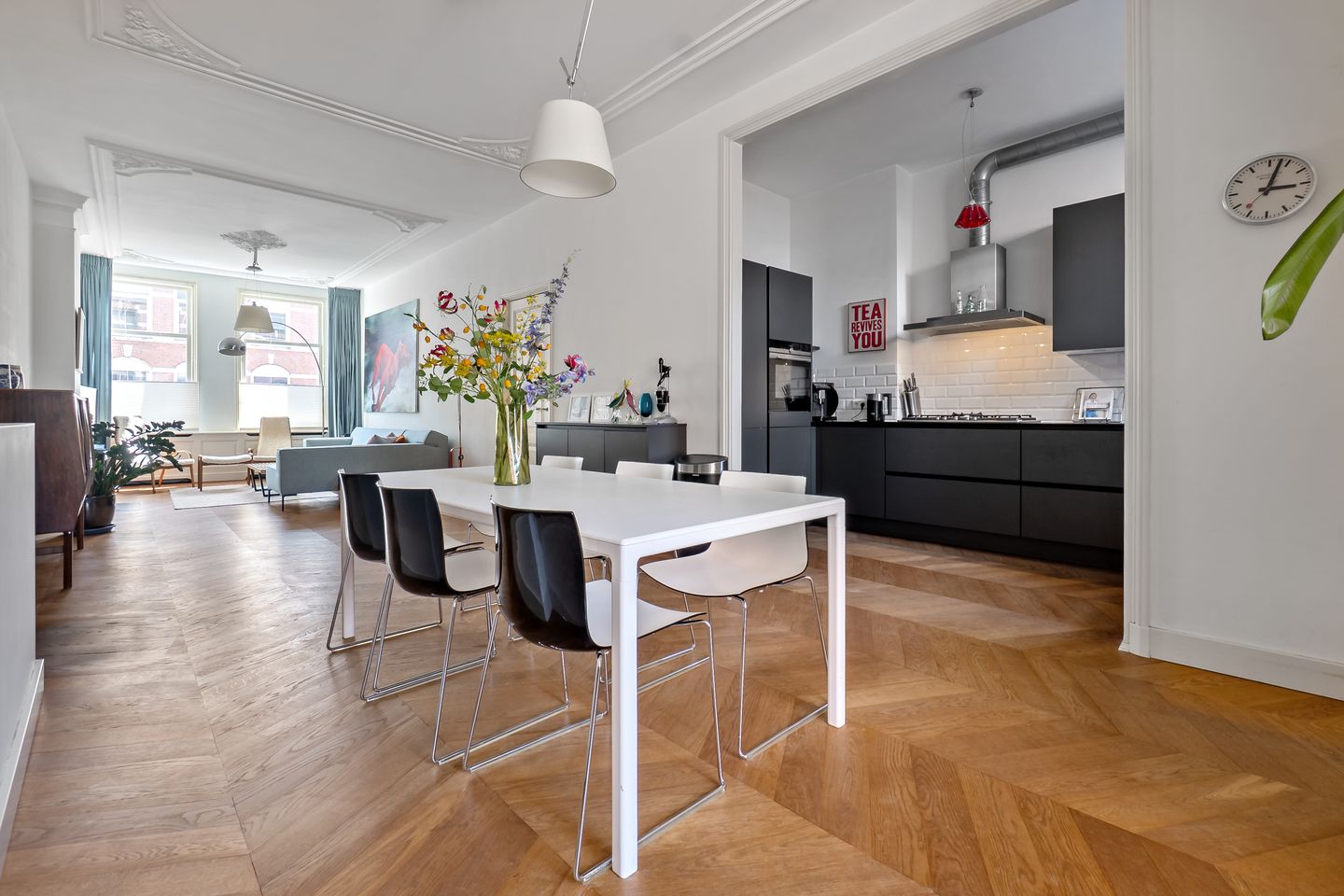 Foto 19 van Rijklof van Goensstraat 18