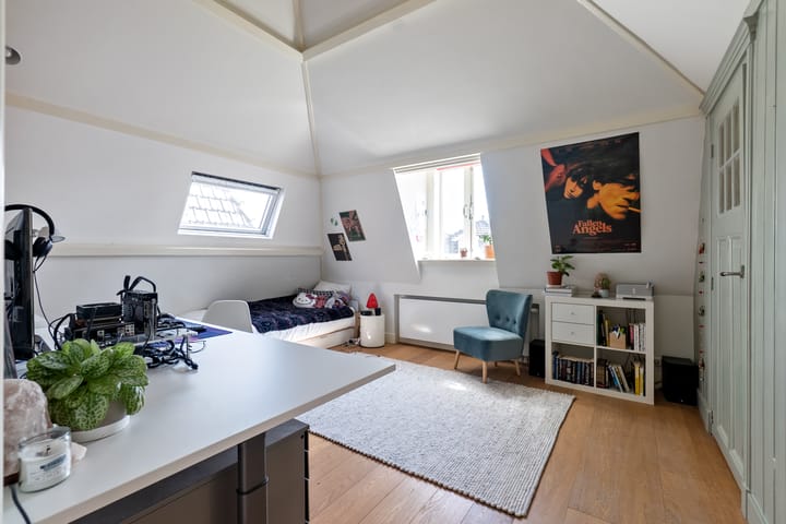 Foto 46 van Rijklof van Goensstraat 18