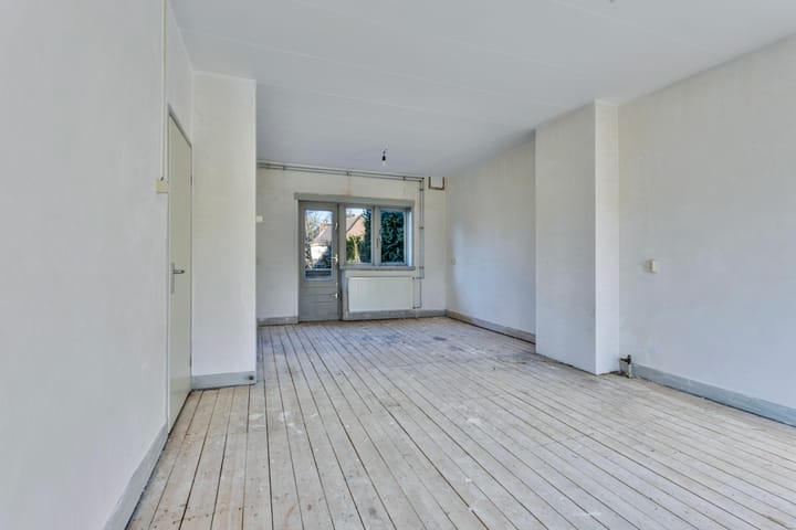 Photo 4 of Middenweg 474