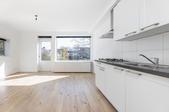 Photo 9 of Corellistraat 32-A