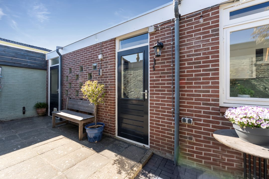 Foto 23 van Maarten Harpertszoon Trompstraat 30