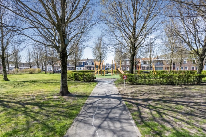 Foto 37 van Maarten Harpertszoon Trompstraat 30