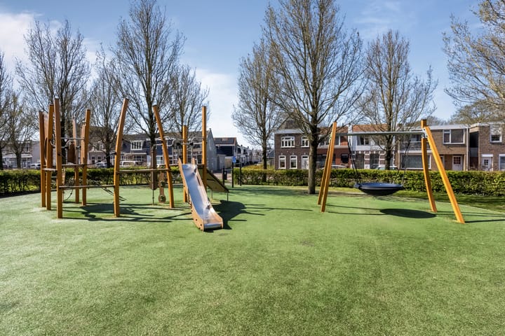 Foto 38 van Maarten Harpertszoon Trompstraat 30