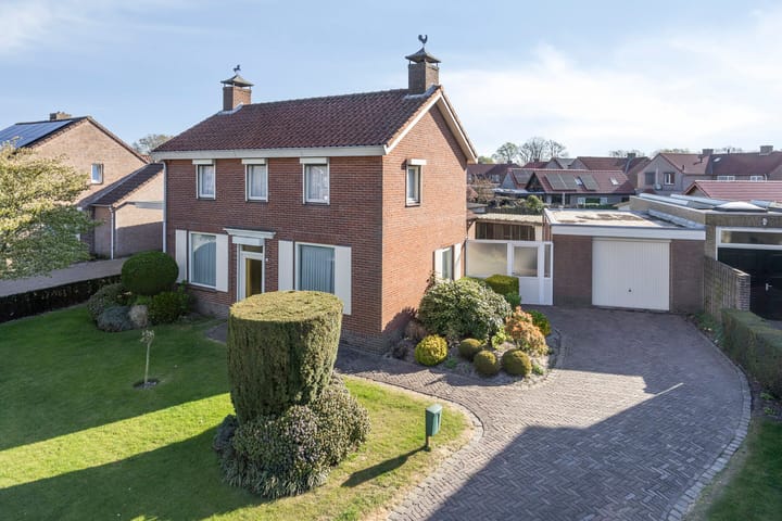 Foto 1 van Burgemeester Woltersstraat 53