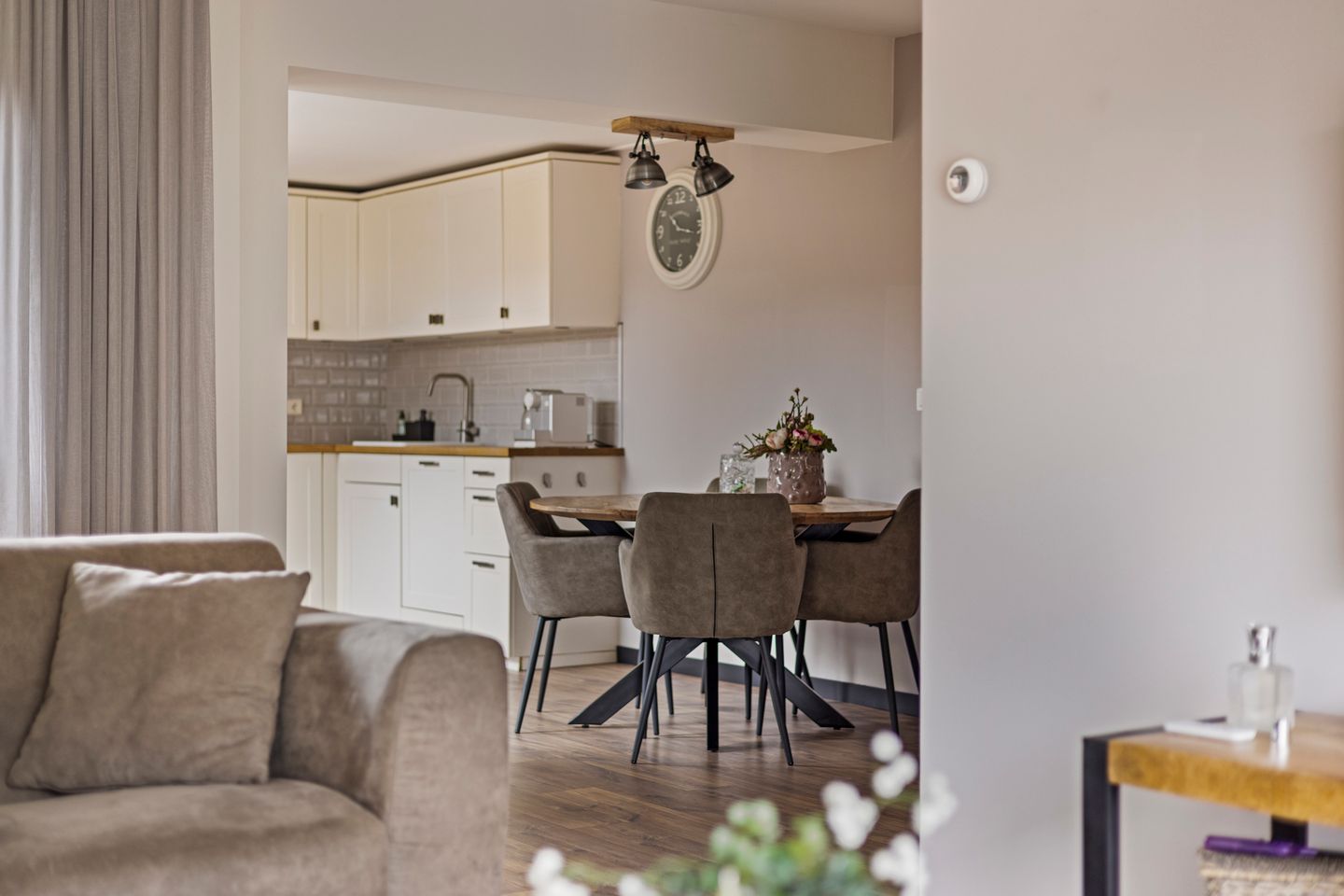 Foto 5 van Meeuwenstraat 17