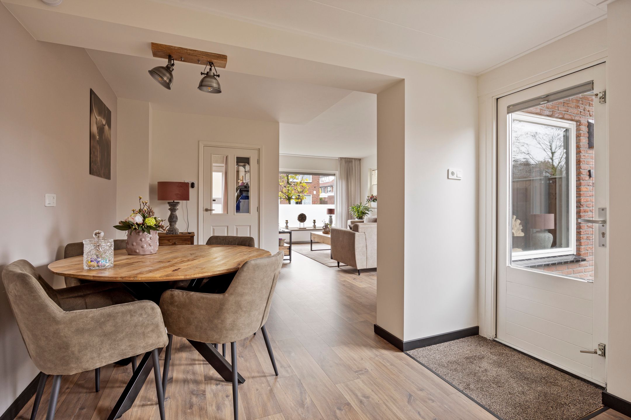 Foto 12 van Meeuwenstraat 17