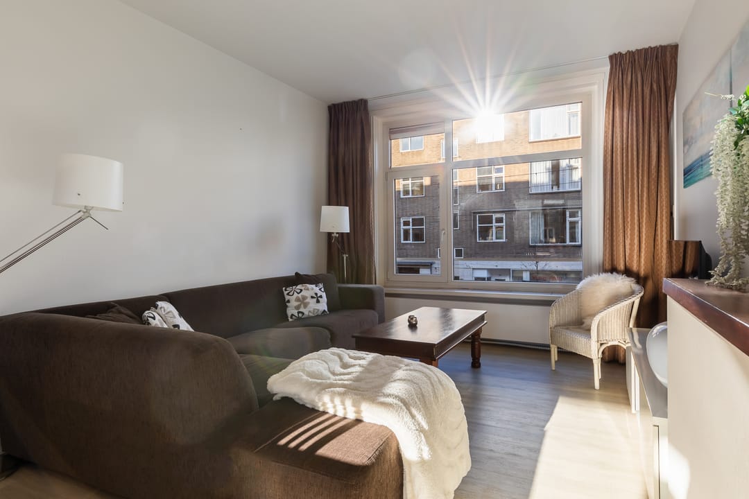 Photo 2 of Jonker Fransstraat 90-B