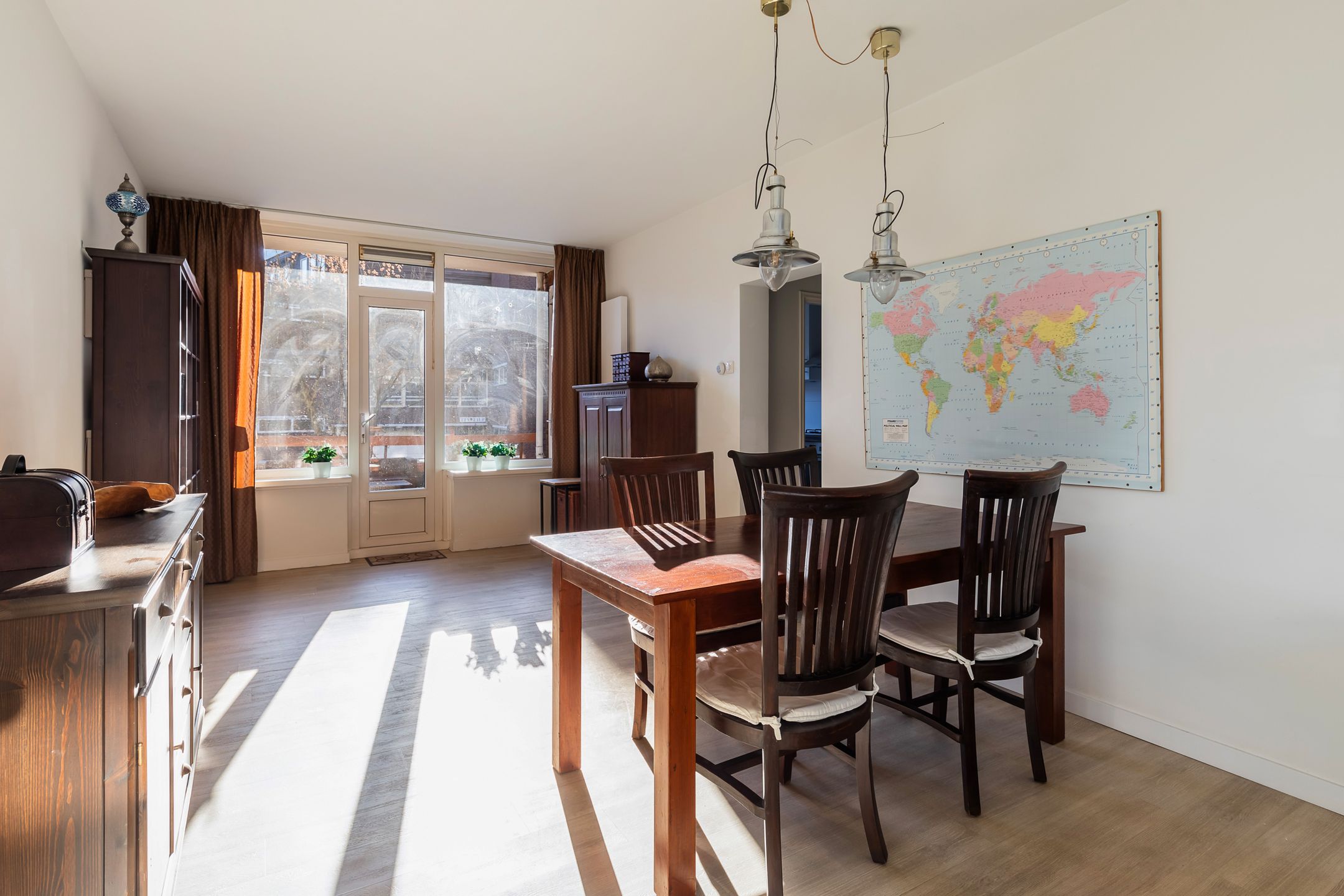 Photo 9 of Jonker Fransstraat 90-B