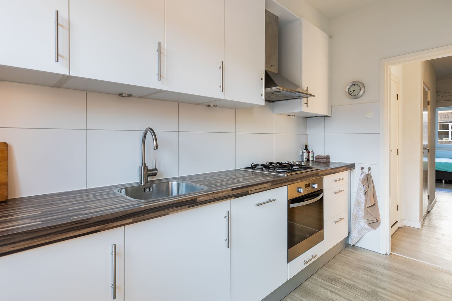 Photo 19 of Jonker Fransstraat 90-B