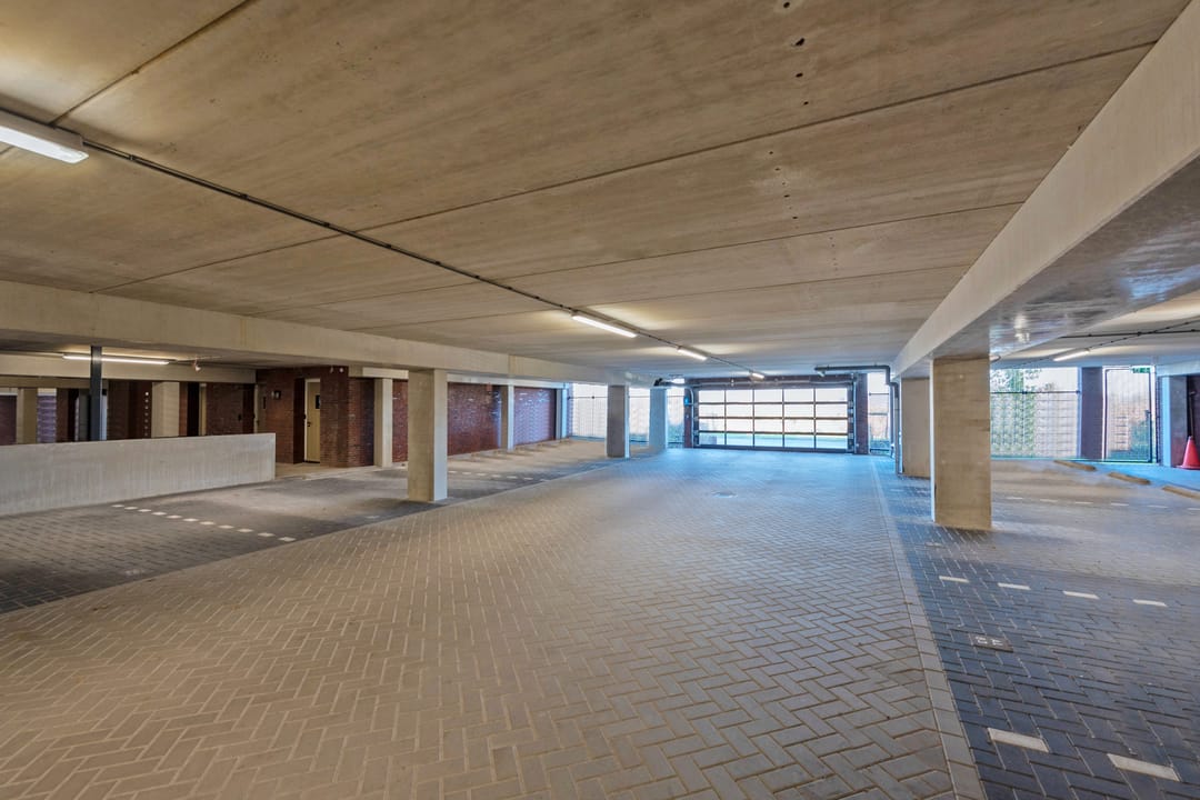 Photo 32 of Heerewaardenhof 17