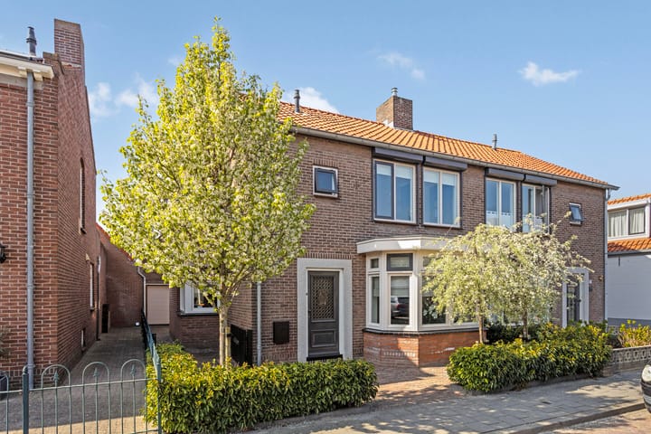 Foto 1 van Kerkstraat 5