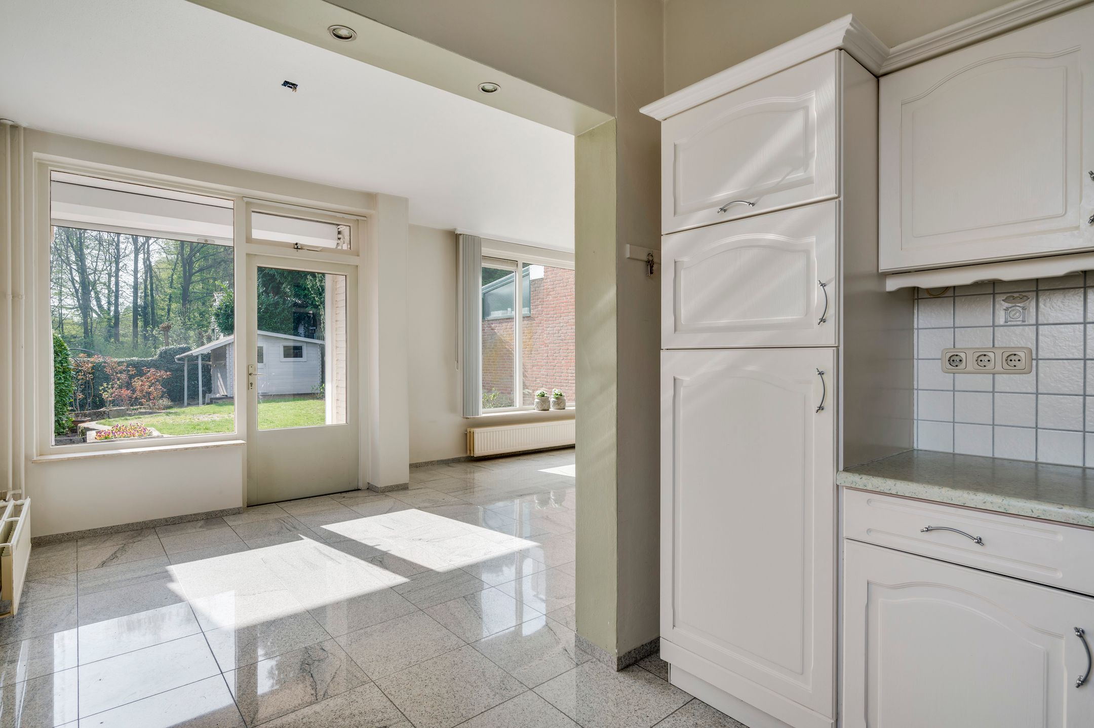 Photo 9 of Adriaen Brouwerstraat 16