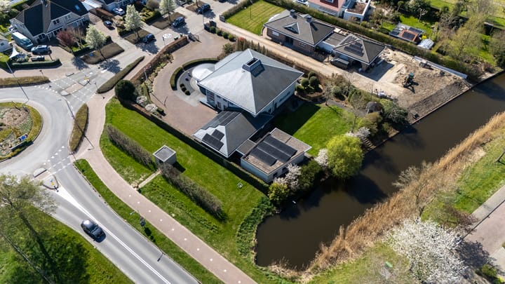 Foto 2 van Middelweg 25-B