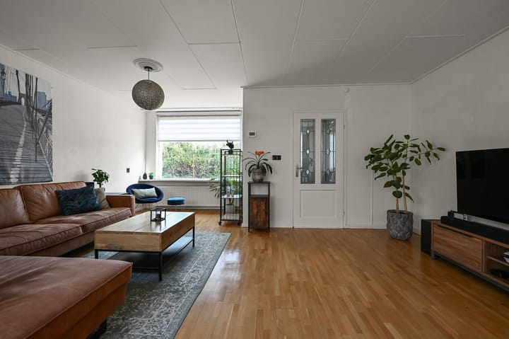 Foto 2 van Theo Hendriksehof 6