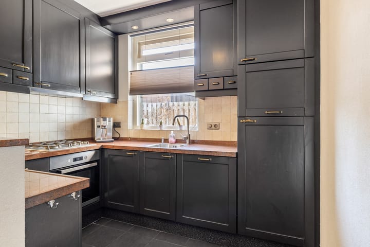 Foto 6 van De Essen 23