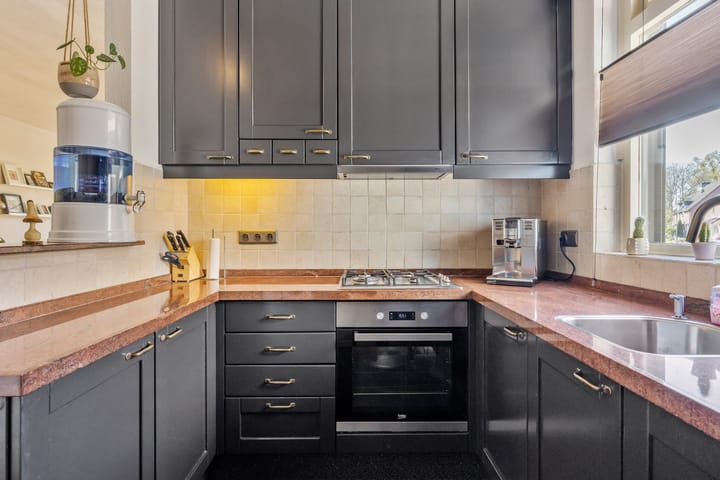 Foto 7 van De Essen 23