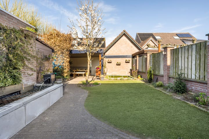 Foto 26 van De Essen 23