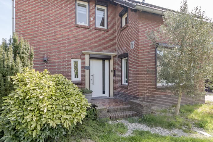 Photo 8 of Eindstraat 94