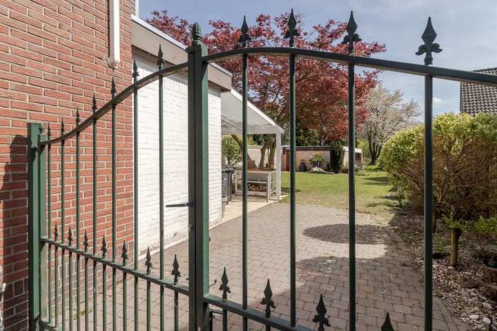 Photo 42 of Eindstraat 94