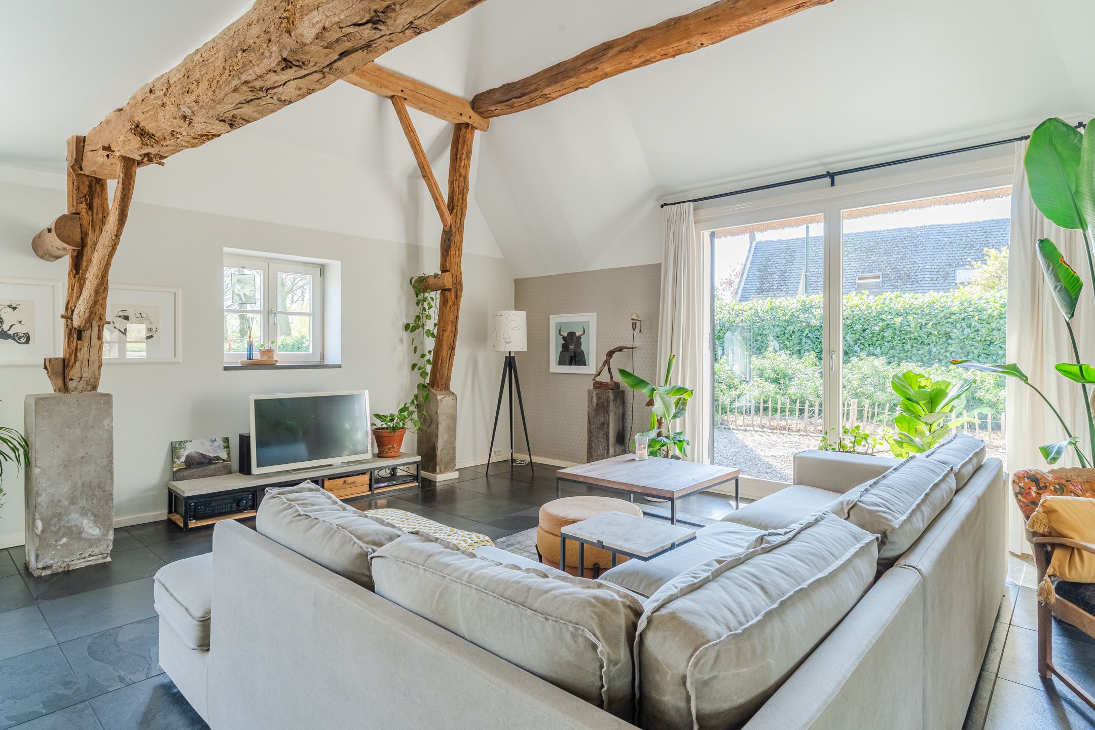 Foto 9 van Meerven 12-A