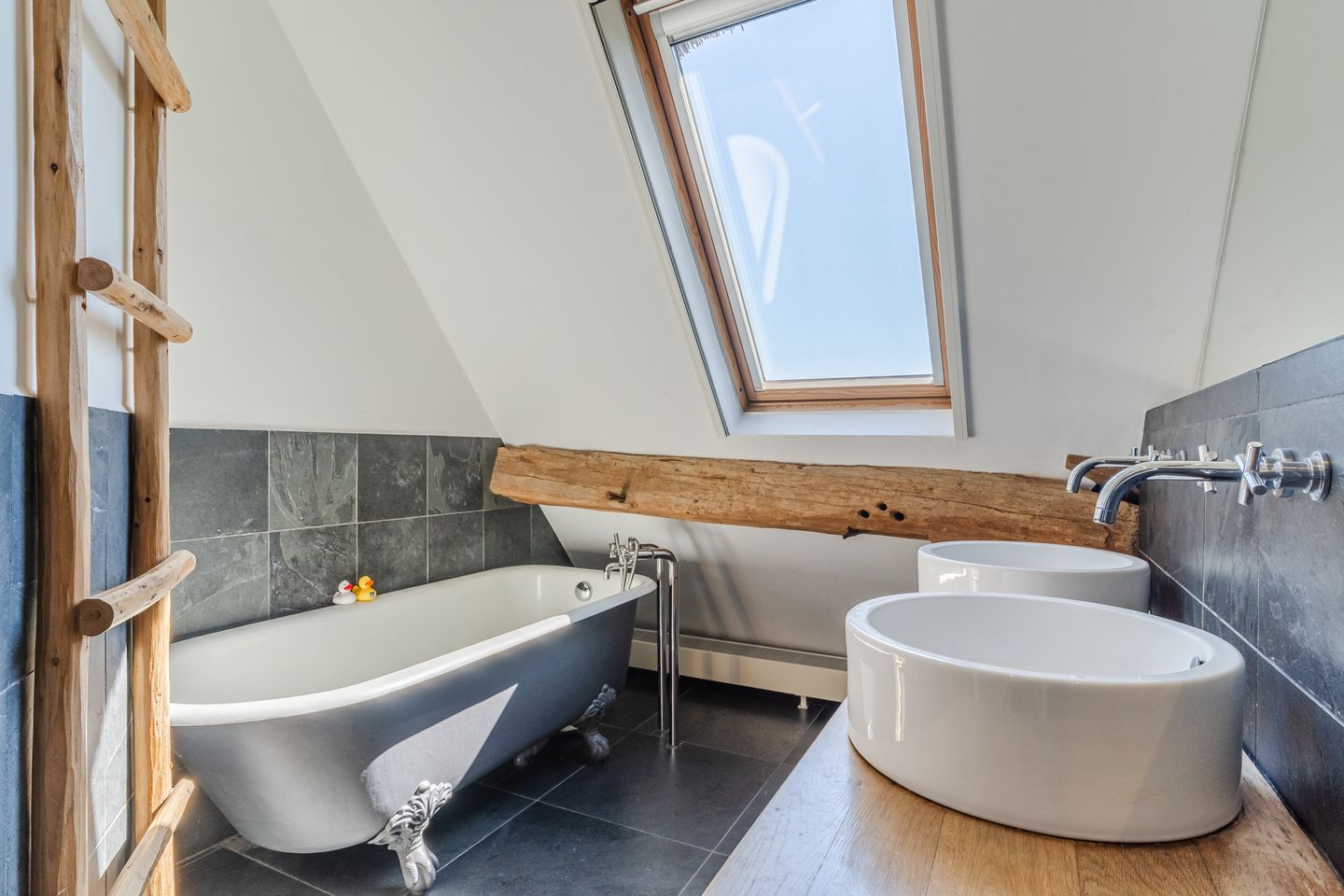 Foto 34 van Meerven 12-A