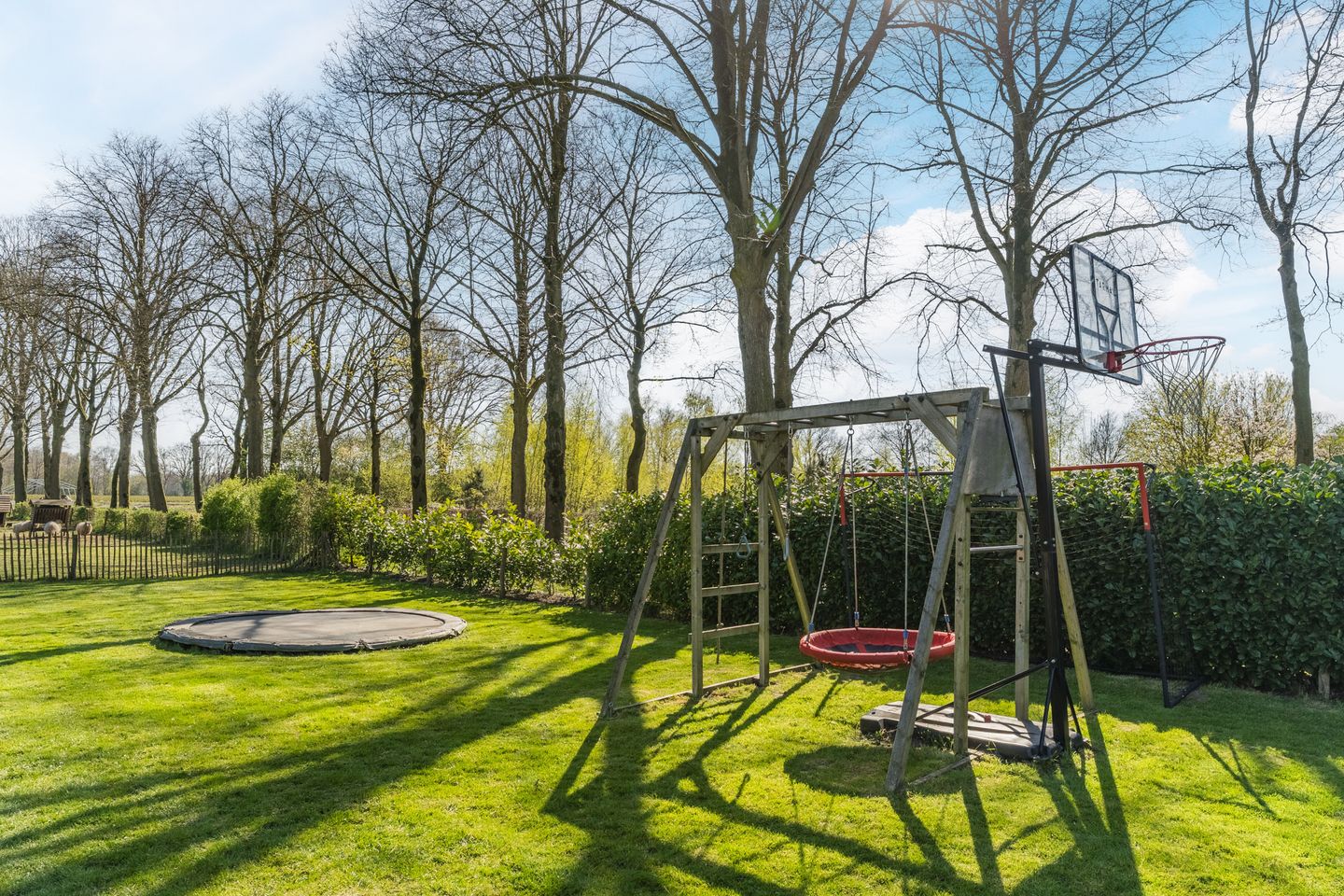 Foto 40 van Meerven 12-A