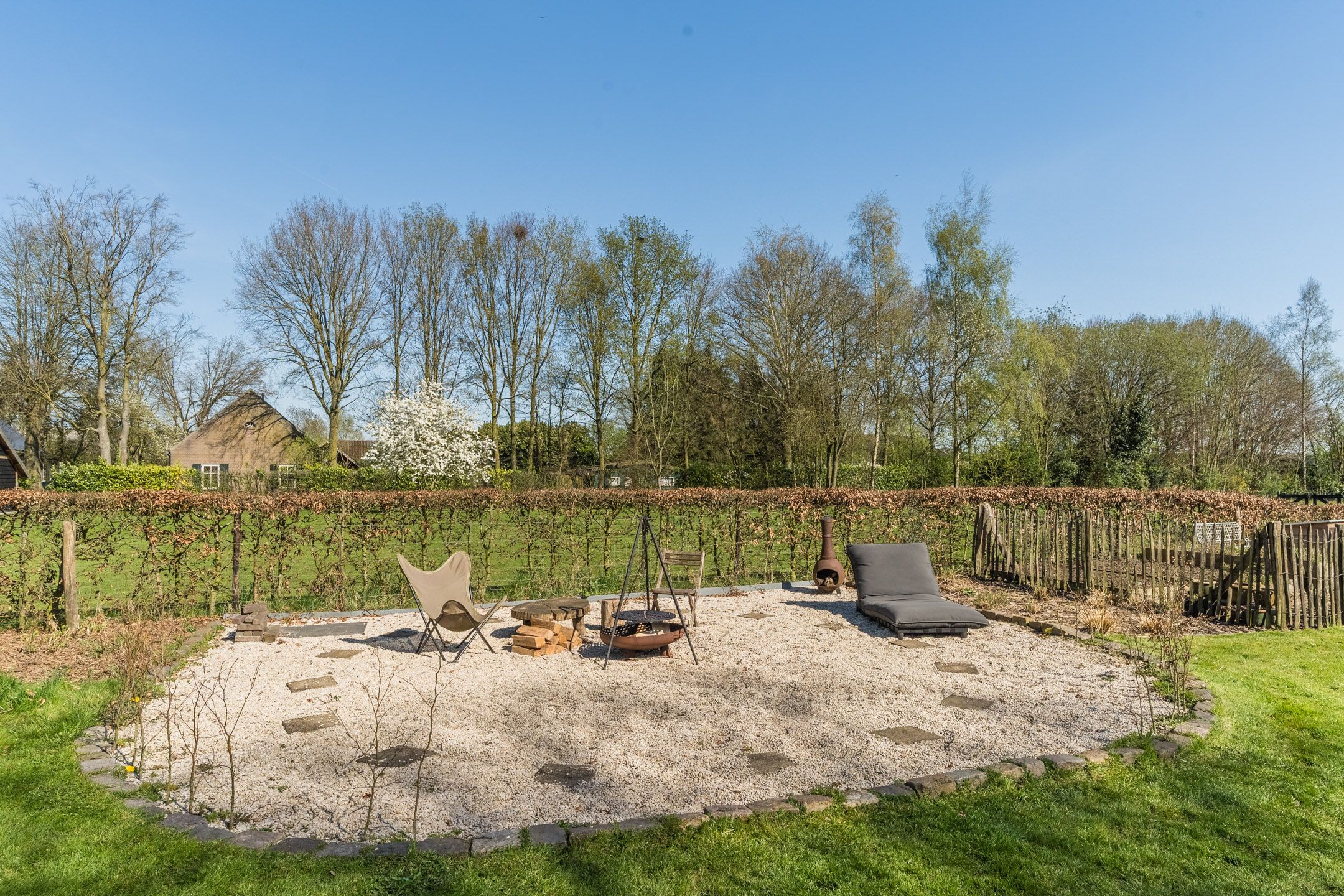 Foto 42 van Meerven 12-A