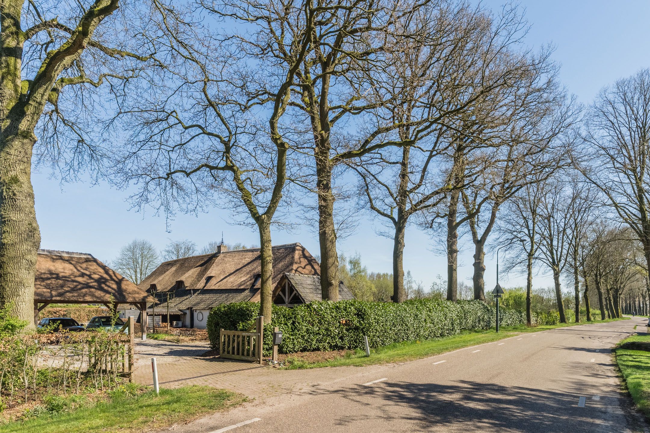 Foto 72 van Meerven 12-A