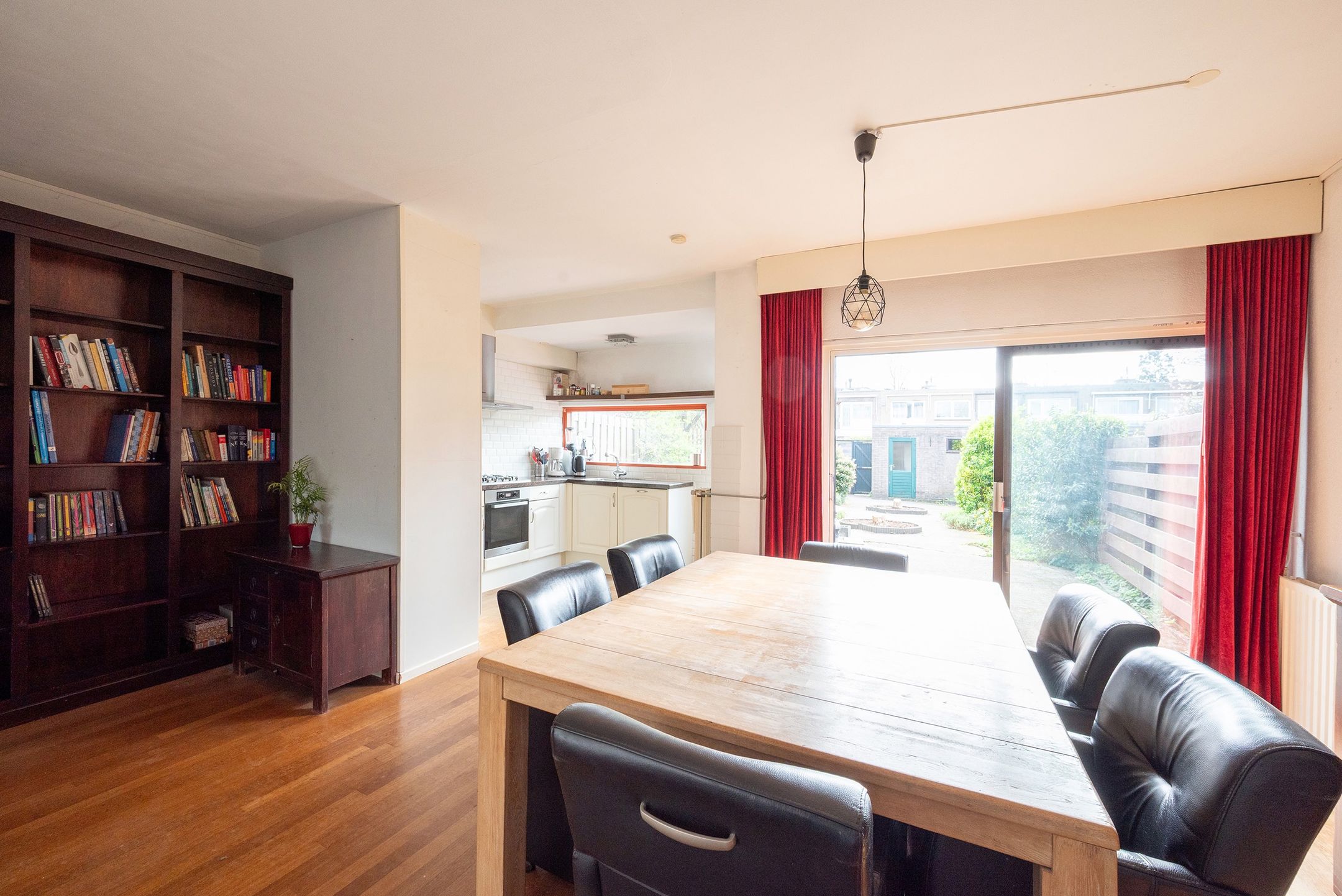 Foto 15 van Van der Waalslaan 32