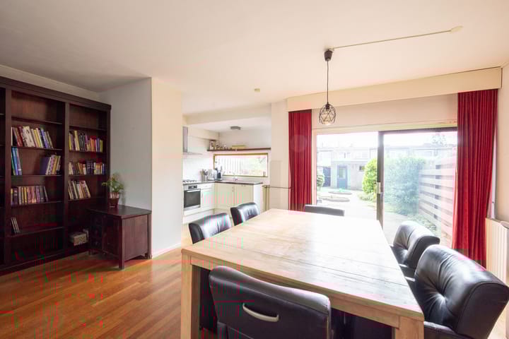 Foto 15 van Van der Waalslaan 32