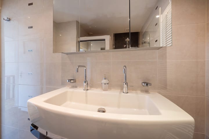 Foto 30 van Van der Waalslaan 32