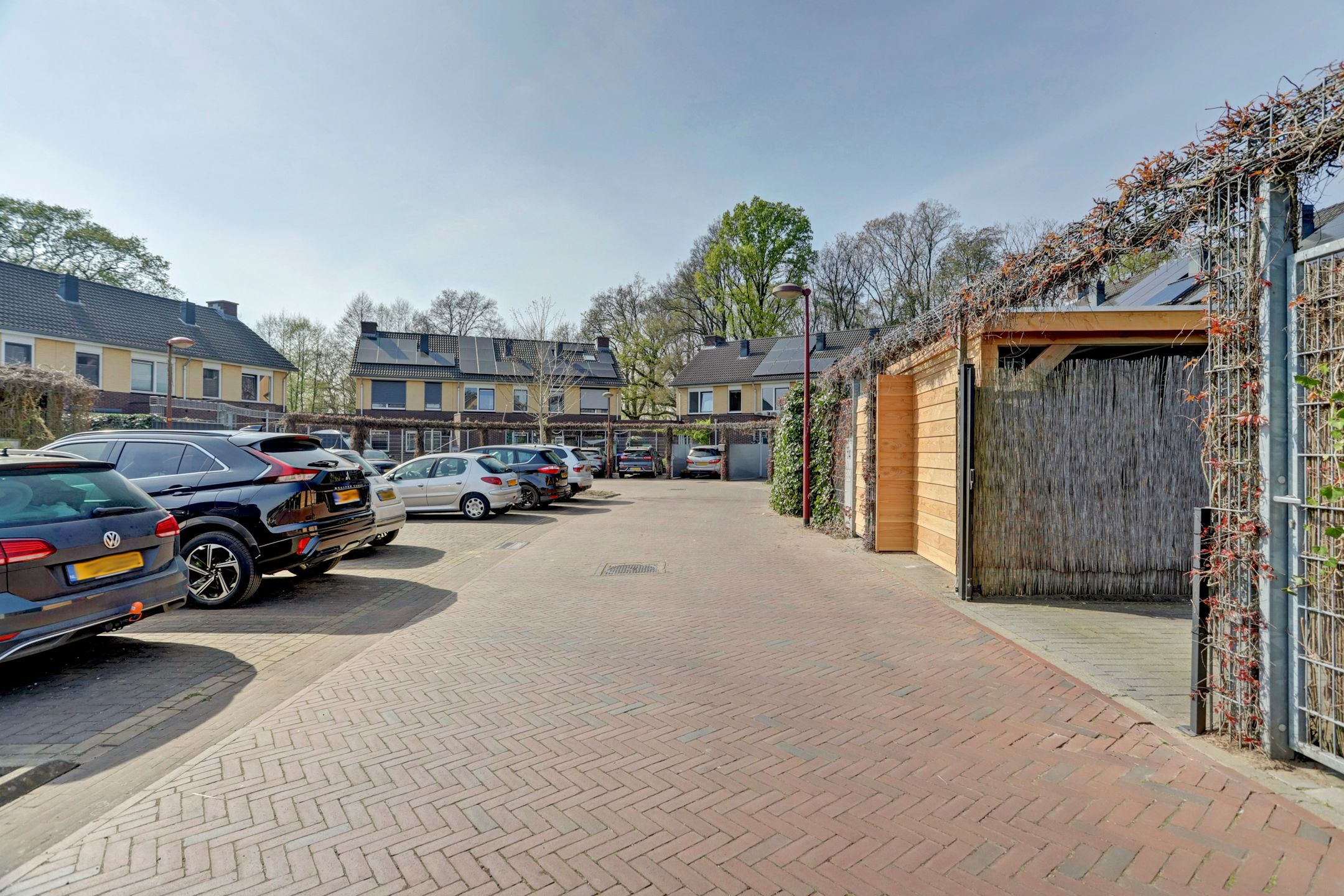 Photo 33 of Amerstraat 12