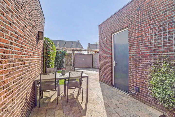 Foto 28 van Amerstraat 12