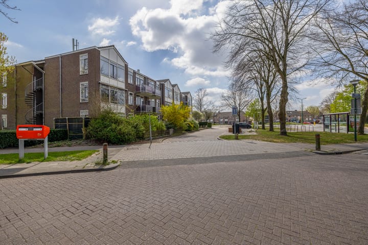 Photo 20 of Schildersplein 215