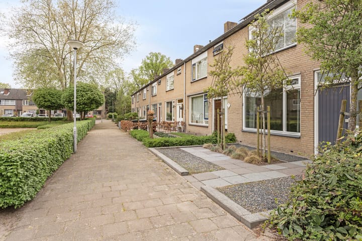 Foto 3 van Heidehof 106