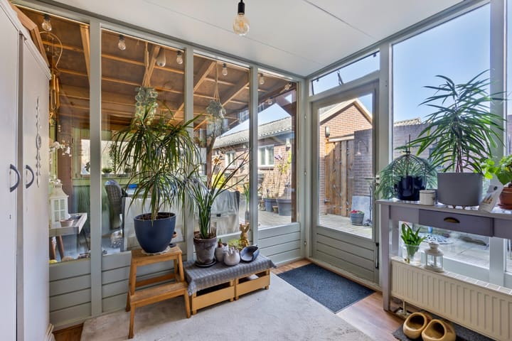 Foto 14 van Van Uitertstraat 38