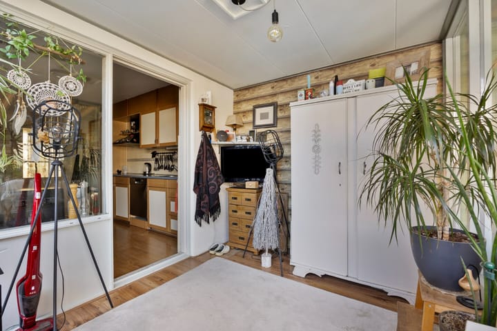 Foto 15 van Van Uitertstraat 38