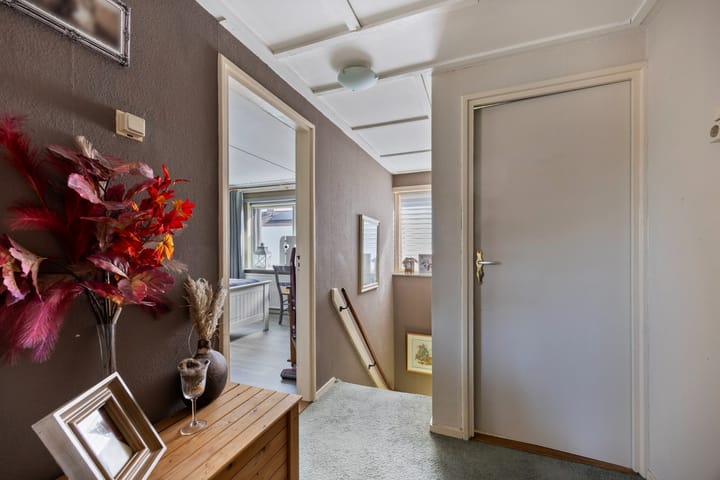 Foto 16 van Van Uitertstraat 38