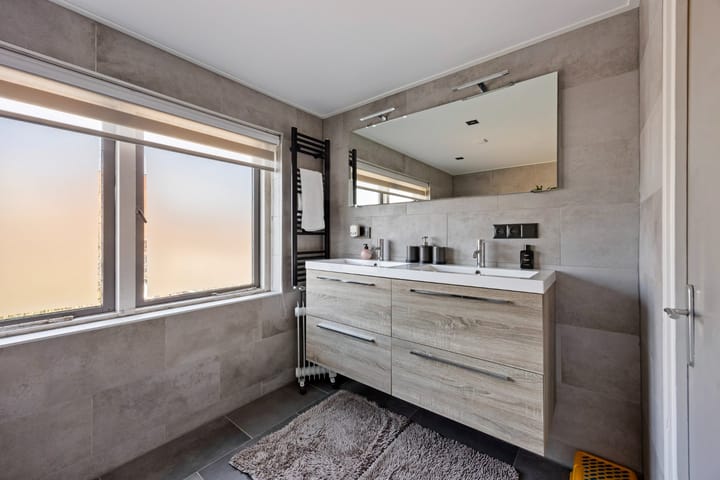 Foto 20 van Van Uitertstraat 38