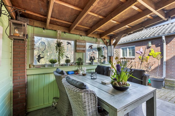 Foto 26 van Van Uitertstraat 38