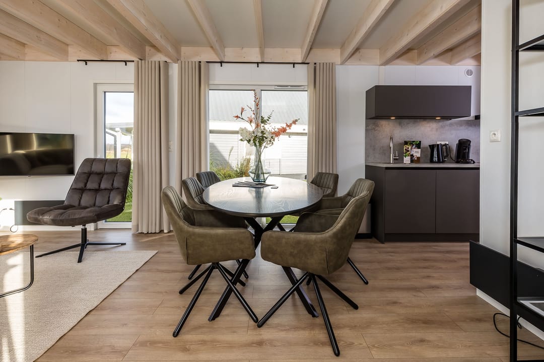 Photo 11 of Westdorperstraat 37-302