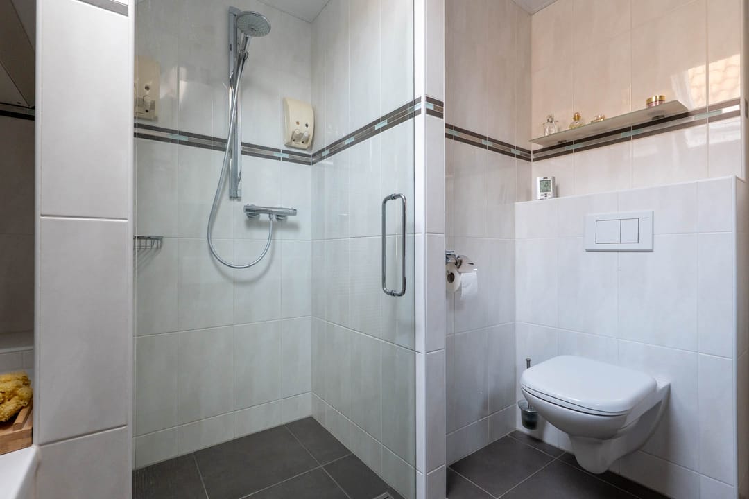 Photo 32 of Koewijzend 24-F