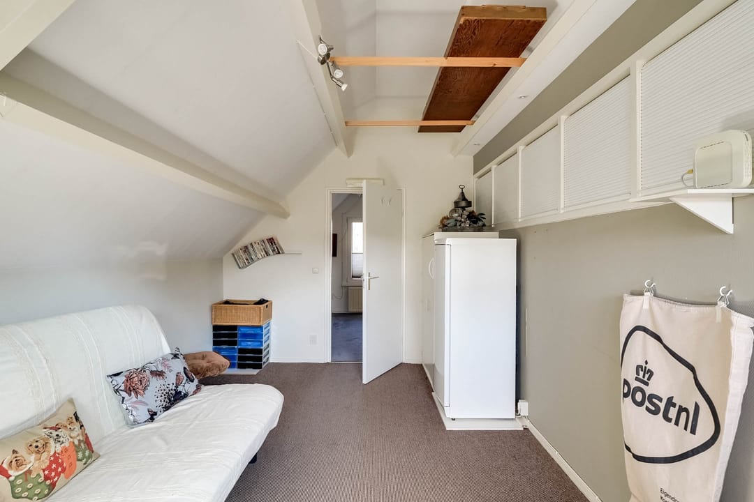 Photo 37 of Koewijzend 24-F